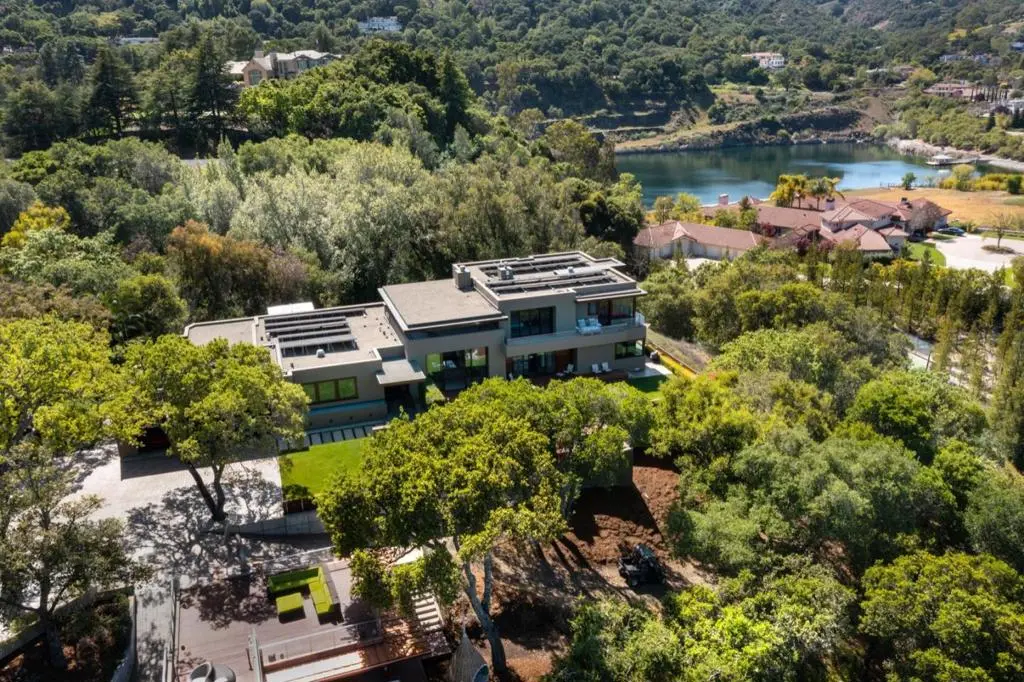 Single Family Residence for sale at 24301 Elise Court, Los Altos Hills, CA featuring 6 beds and 8 baths