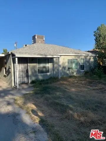 Residential Income for sale at 44606 Date Avenue, Lancaster, CA featuring 5 beds and 2 baths