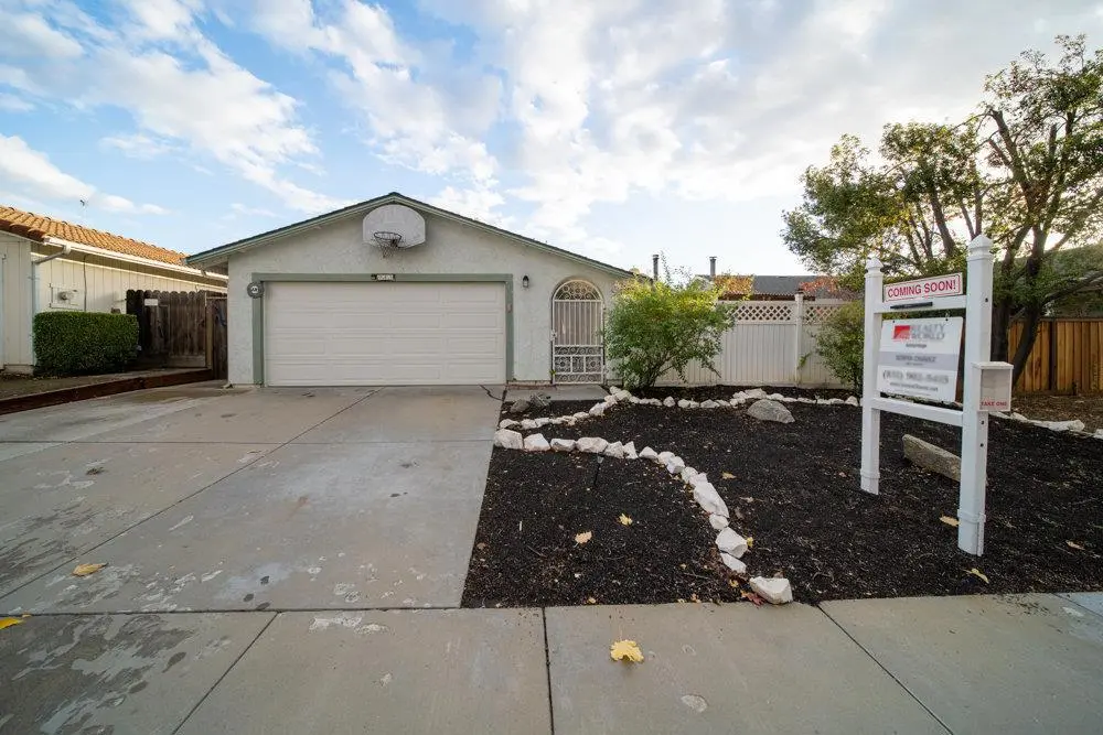 Single Family Residence for sale at 945 Matador Drive, Hollister, CA featuring 3 beds and 2 baths
