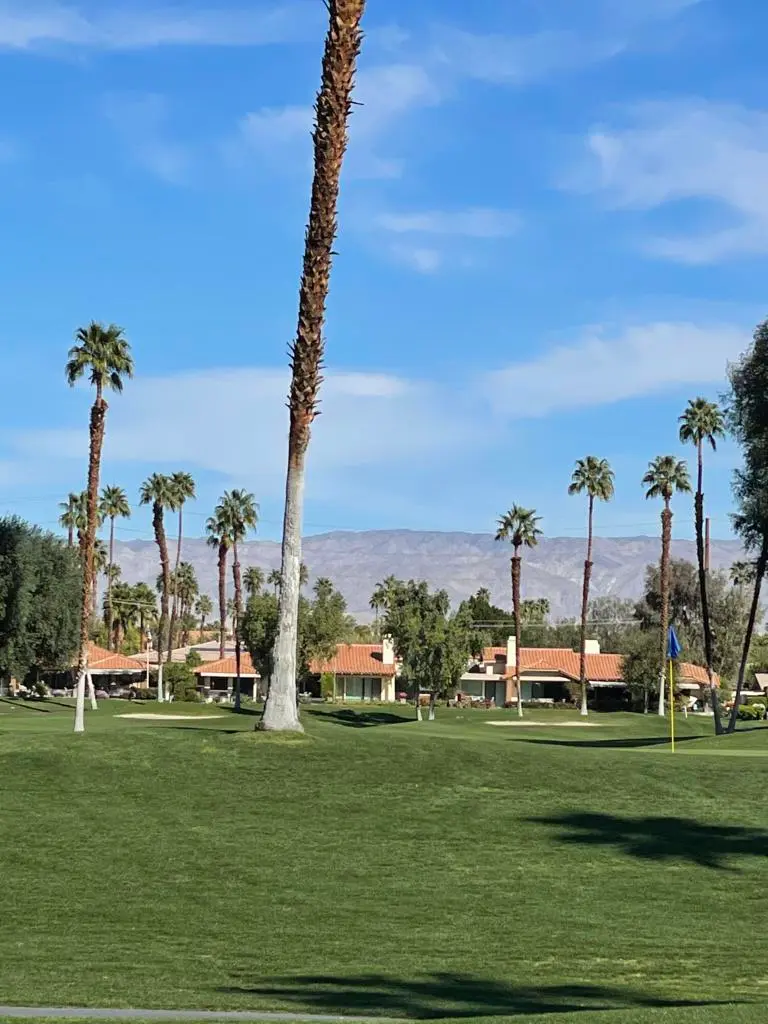 Residential Lease for rent at 352 S Sierra Madre, Palm Desert, Riverside County, CA featuring 2 beds and 2 baths