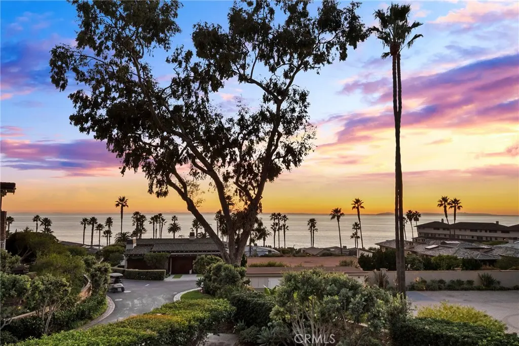 Condominium for rent at 5 Stickley Drive, Laguna Beach, CA featuring 3 beds and 3 baths