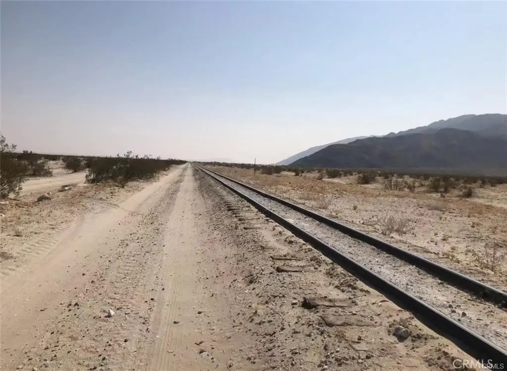 100 -400 AC Split mountain RD, Brawley, CA — listing photo 1