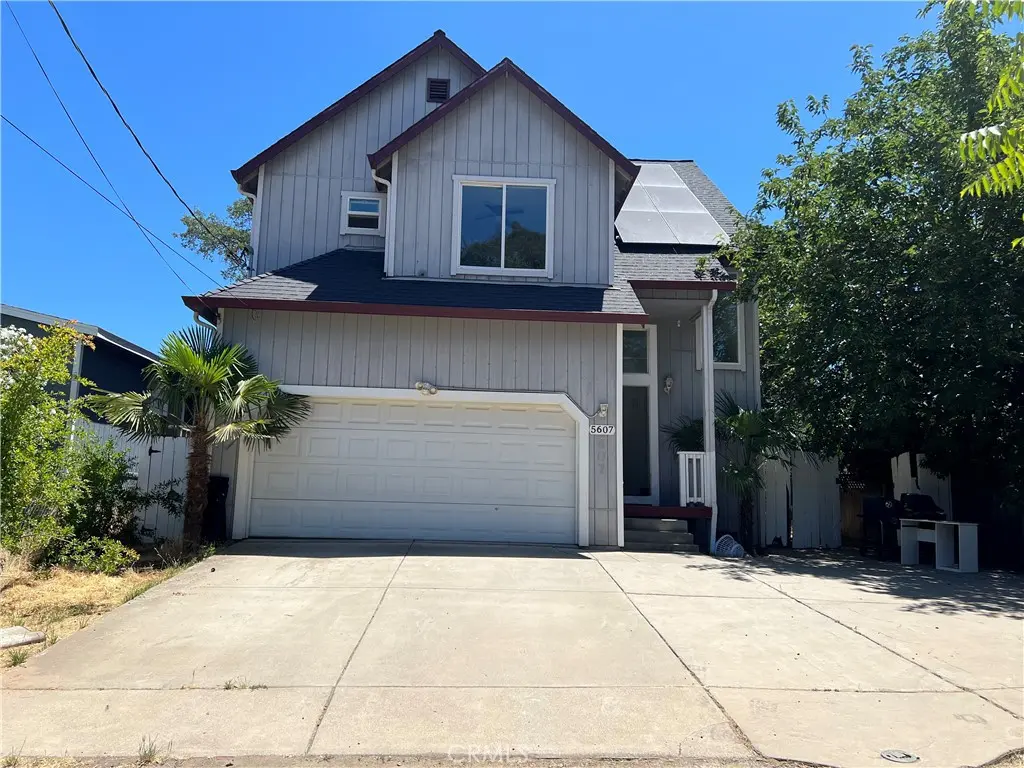 Single Family Residence for sale at 5607 Jones Avenue, Clearlake, CA featuring 3 beds and 3 baths