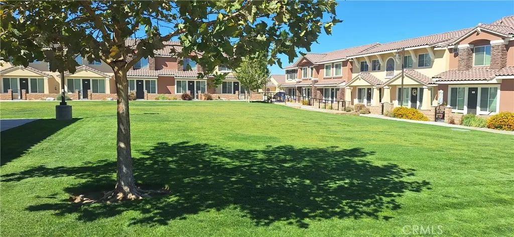 Residential Lease for rent at 16852 Muscatel, Hesperia, San Bernardino County, CA featuring 1 bed and 1 bath