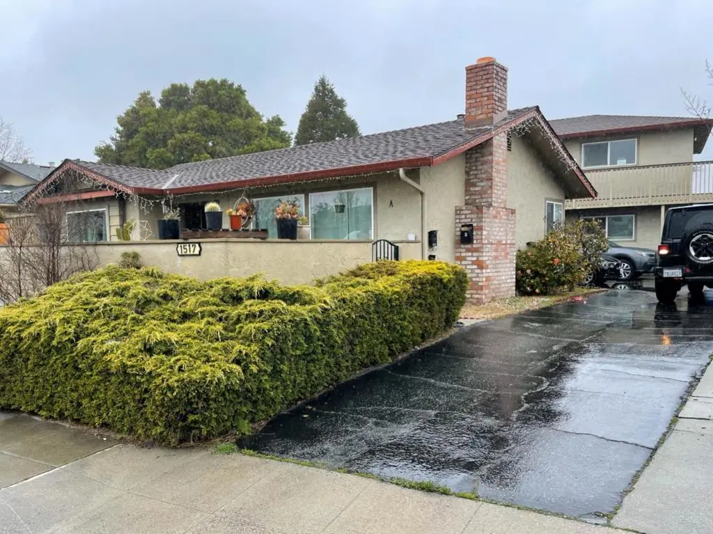 Residential for sale at 1517 Broadway, Santa Cruz, CA featuring 6 beds and 3 baths