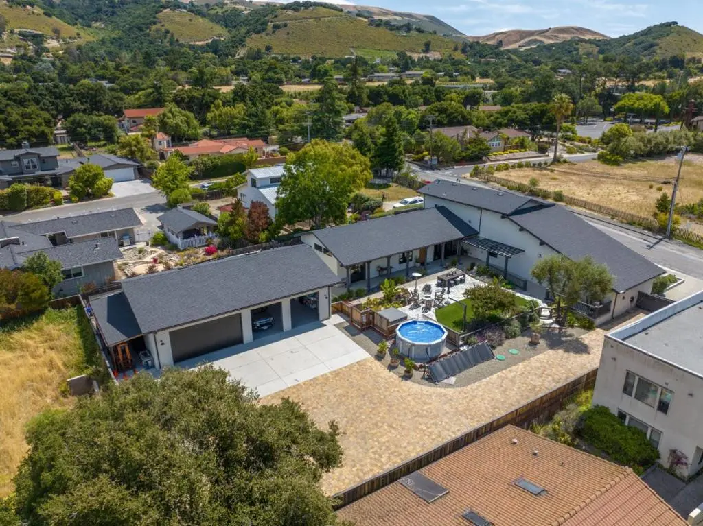 8 El Caminito Road 101-201, Carmel Valley, CA — listing photo 1