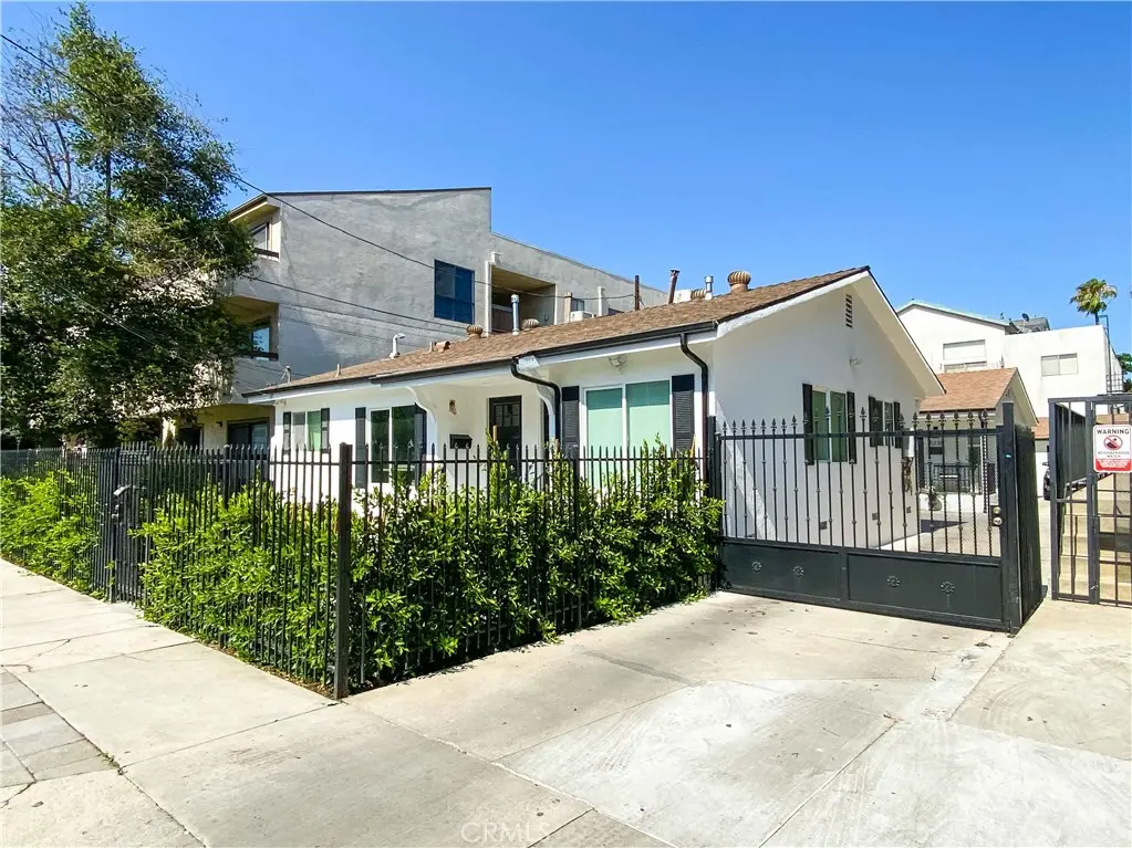 5238 Denny Avenue B, North Hollywood, CA — listing photo 1