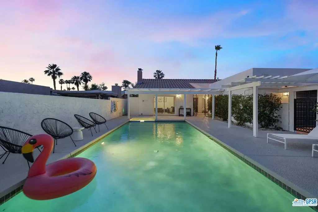 Residential Lease for rent at 76706 New York Avenue, Palm Desert, Riverside County, CA featuring 3 beds and 2 baths
