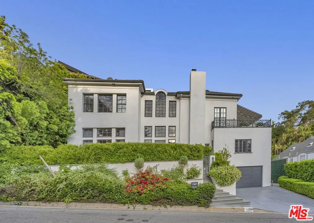 Residential Lease for rent at 1460 N Doheny Drive, Los Angeles, Los Angeles County, CA featuring 5 beds and 7 baths