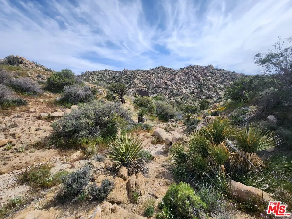 20 W Omega Trail, Yucca Valley, CA — listing photo 1