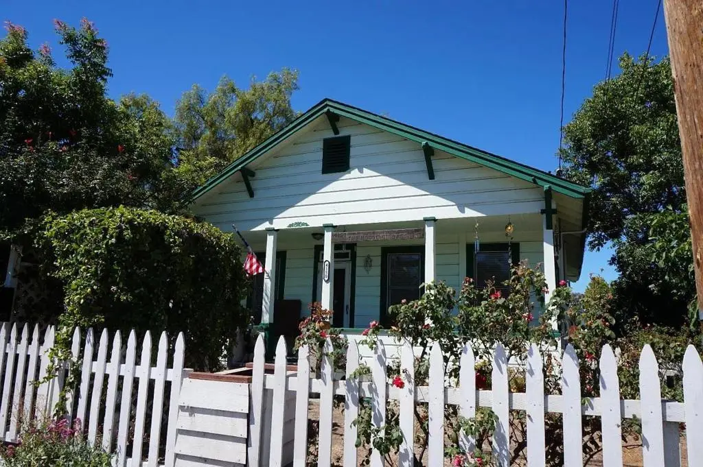 4150 Bassett Street, Santa Clara, CA — listing photo 1