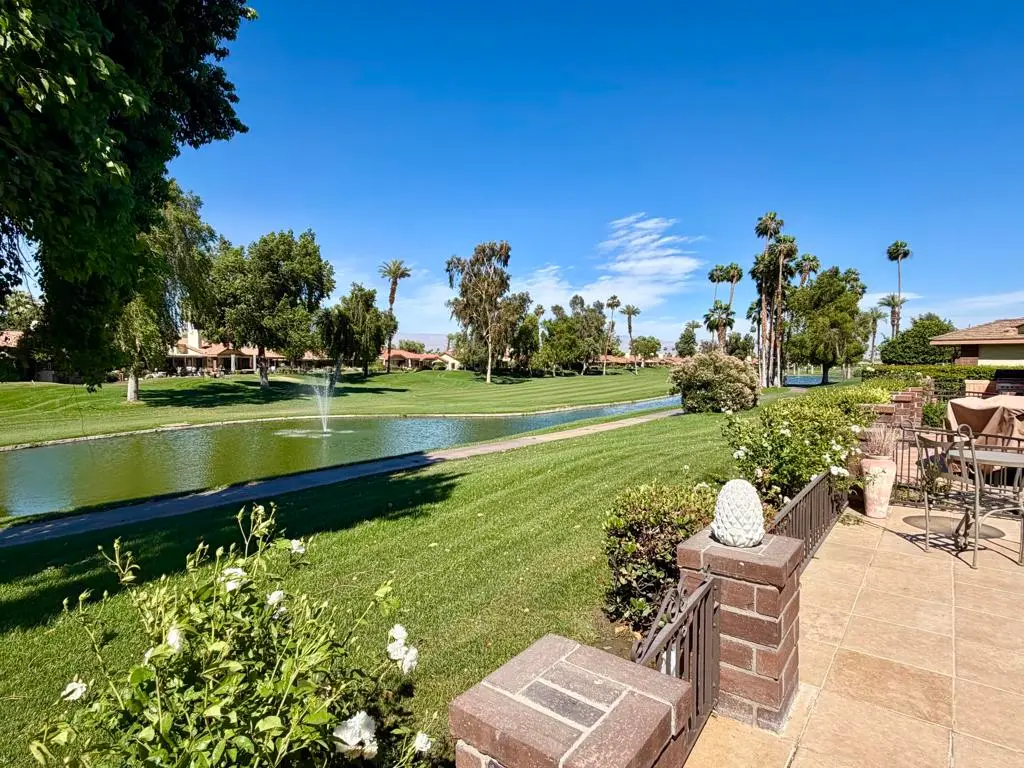 Residential Lease for rent at 224 Castellana S, Palm Desert, Riverside County, CA featuring 2 beds and 2 baths