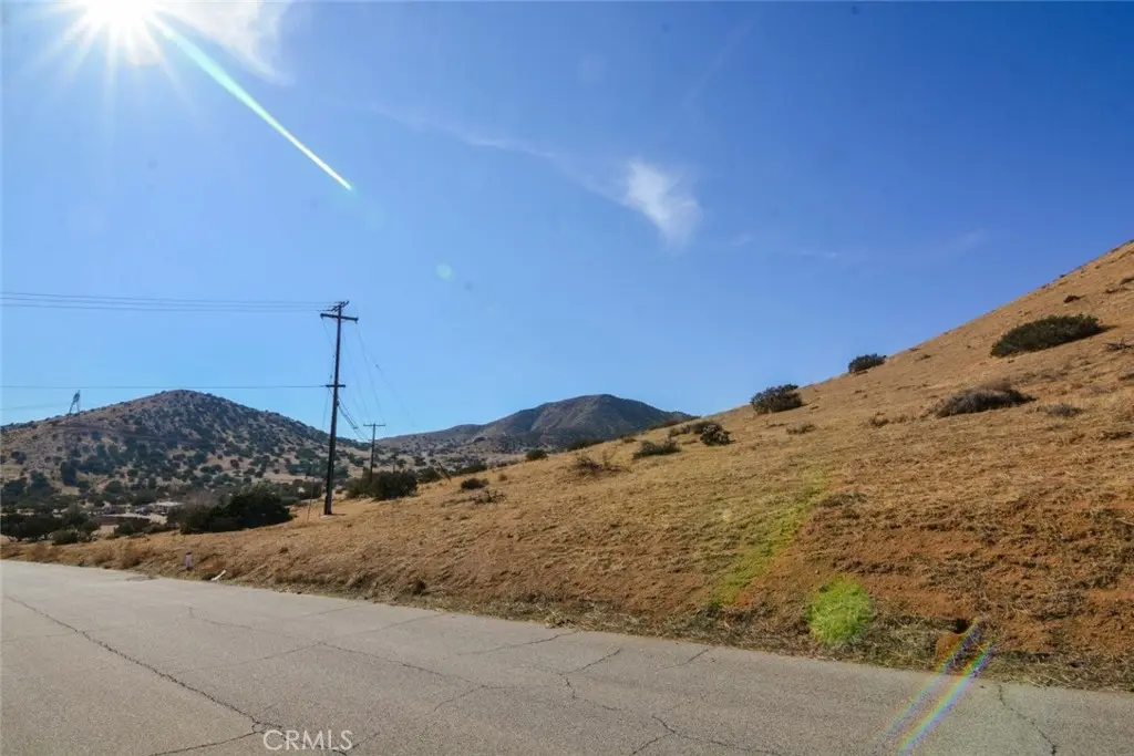 720 Berncastle Road, Acton, CA — listing photo 1
