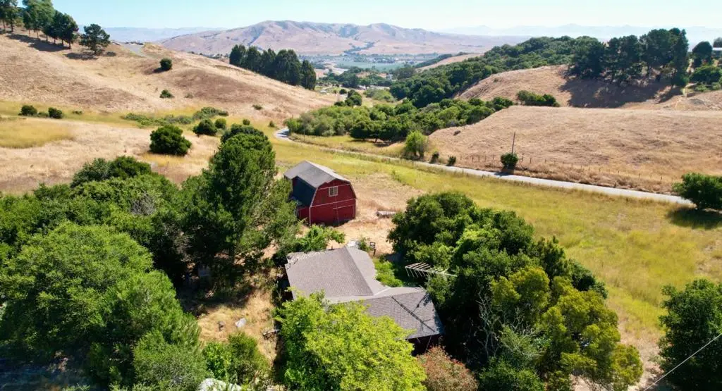 Single Family Residence for sale at 1110 Merrill Road, San Juan Bautista, CA featuring 3 beds and 1 bath