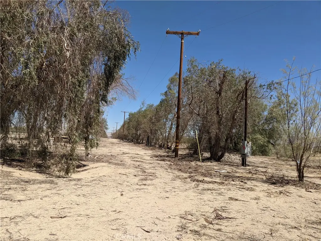 42797 Navajo, Newberry Springs, CA — listing photo 1