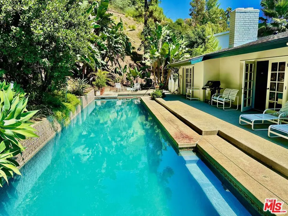 Residential Lease for rent at 6433 Tahoe Drive, Los Angeles, Los Angeles County, CA featuring 4 beds and 3 baths
