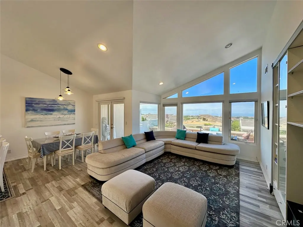 Single Family Residence for rent at 33635 Capstan Drive, Dana Point, CA featuring 3 beds and 2 baths