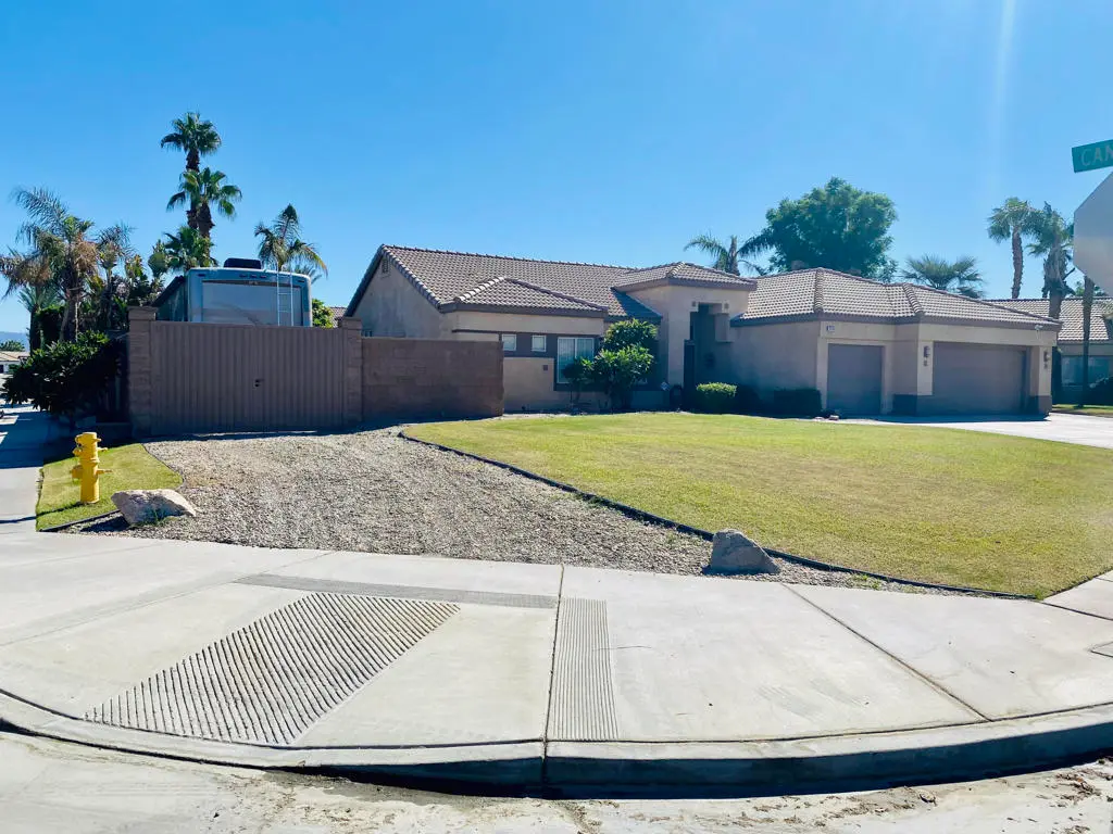Residential Lease for rent at 44540 Pala Circle Circle, La Quinta, Riverside County, CA featuring 3 beds and 2 baths