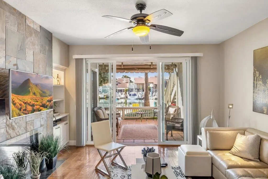 Single Family Residence for rent at 69 Kingston, Coronado, CA featuring 2 beds and 2 baths