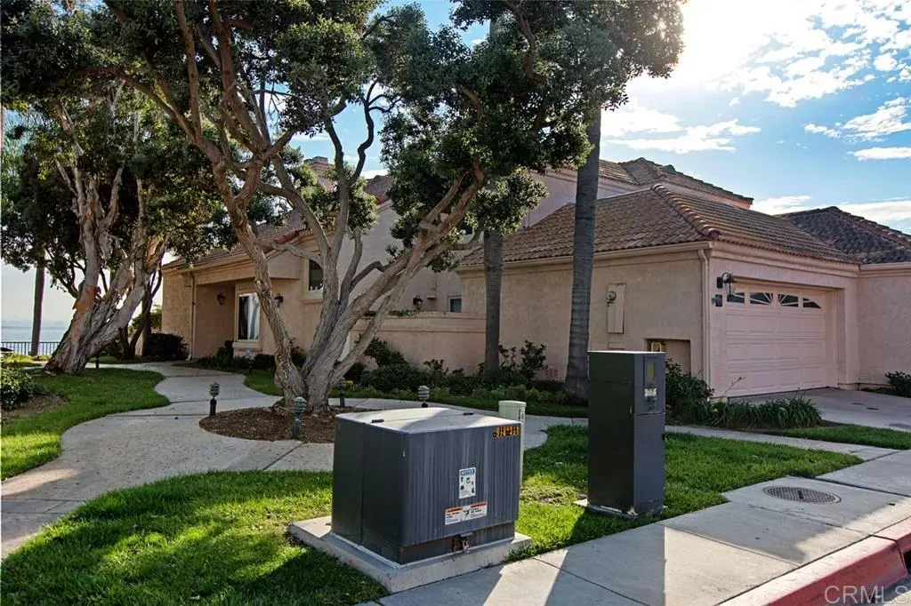 Townhouse for rent at 71 Tunapuna Lane, Coronado, CA featuring 3 beds and 3 baths