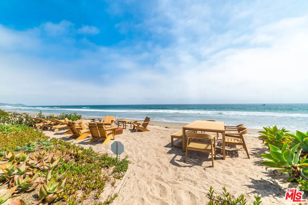 Single Family Residence for rent at 30962 Broad Beach Road, Malibu, CA featuring 7 beds and 7 baths