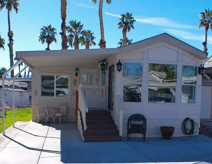 Manufactured In Park for sale at 84136 Ave 44, #521 521, Indio, CA featuring 1 bed and 1 bath
