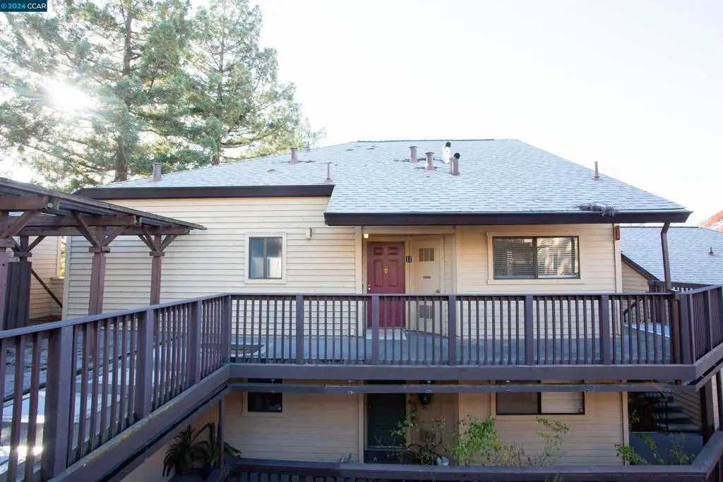 Condominium for rent at 99 Cleaveland Rd, Pleasant Hill, CA featuring 2 beds and 2 baths