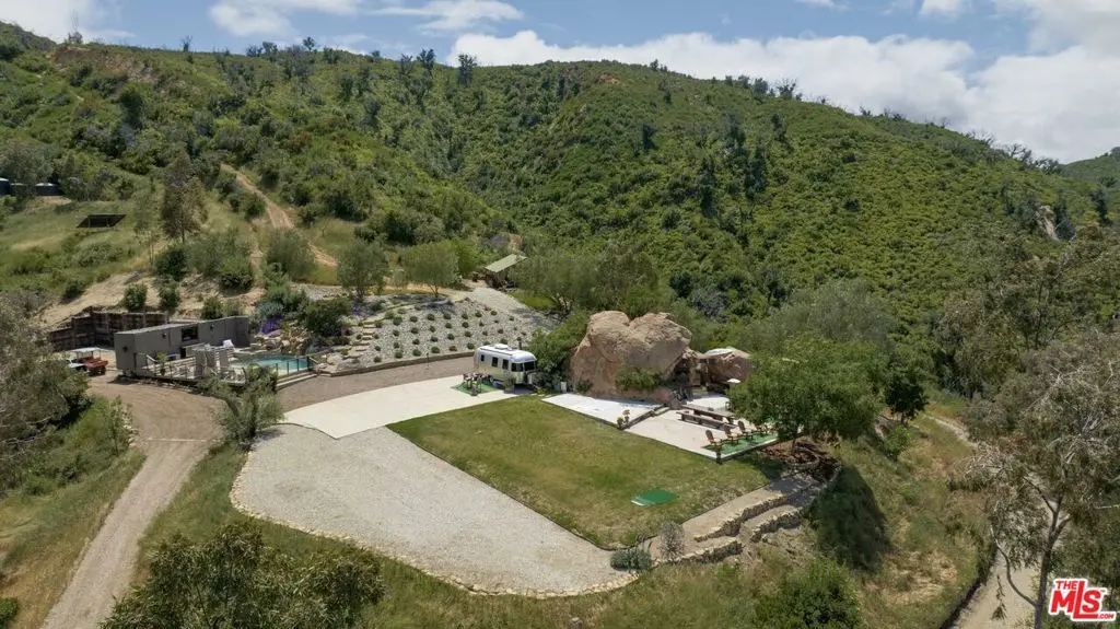 30884 Mulholland Highway, Agoura Hills, CA — listing photo 1