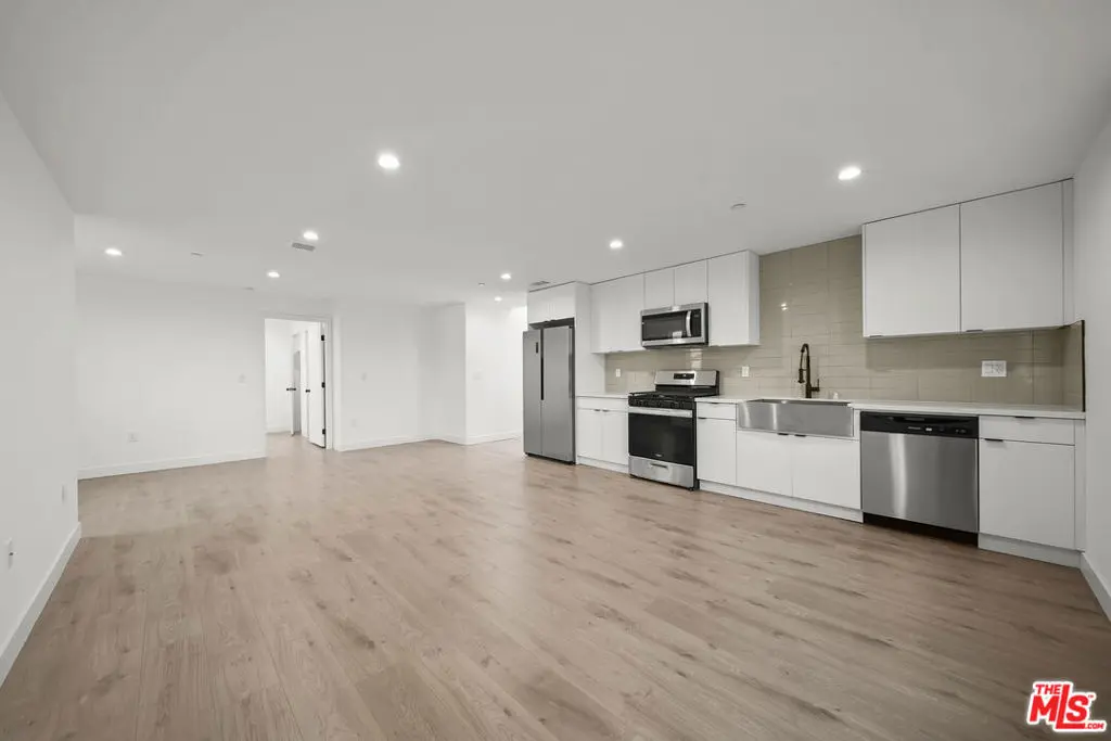 Residential Lease for rent at 171 S Hoover Street, Los Angeles, Los Angeles County, CA featuring 3 beds and 3 baths