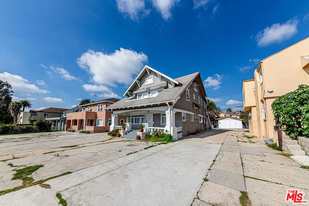 Single Family Residence for sale at 1717 Crenshaw Boulevard, Los Angeles, CA featuring 7 beds and 3 baths