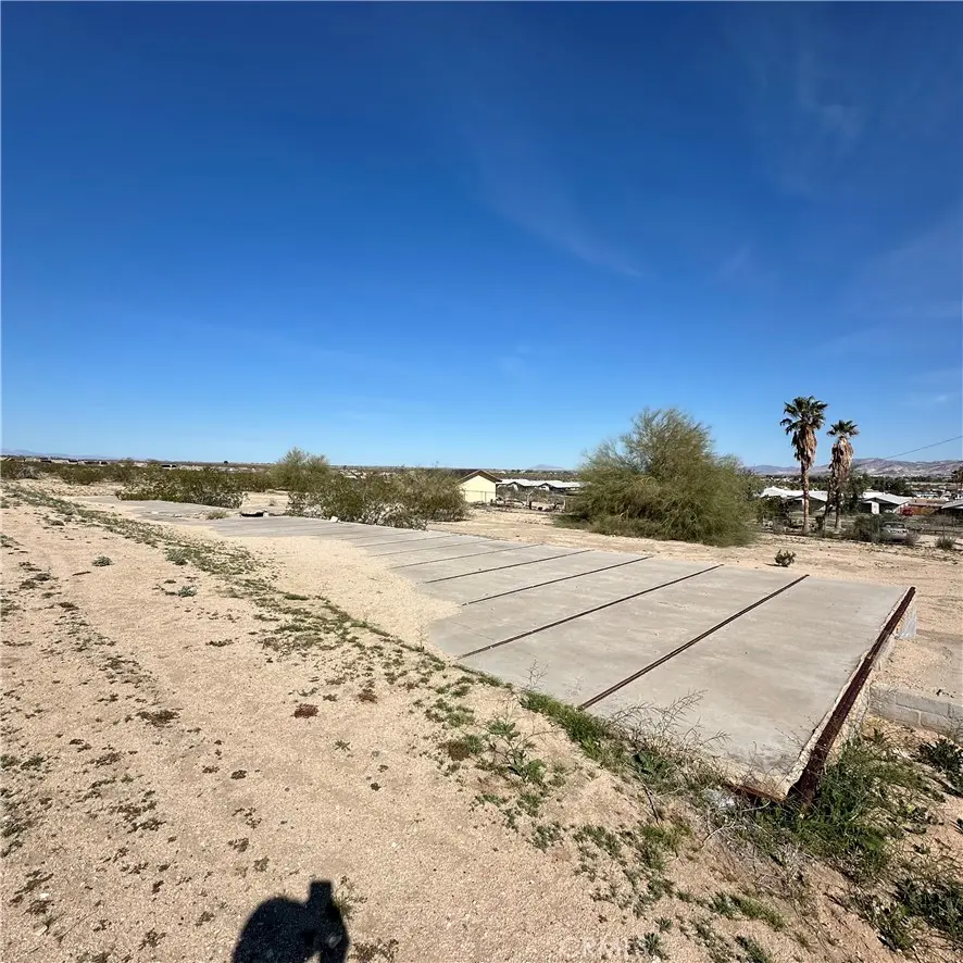 6136 Adobe Road, 29 Palms, CA — listing photo 1
