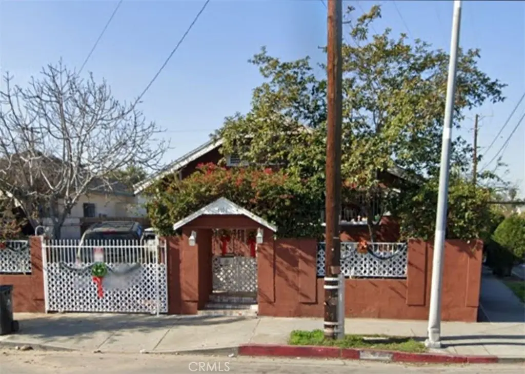 Duplex for sale at 4151 Compton Avenue, Los Angeles, CA