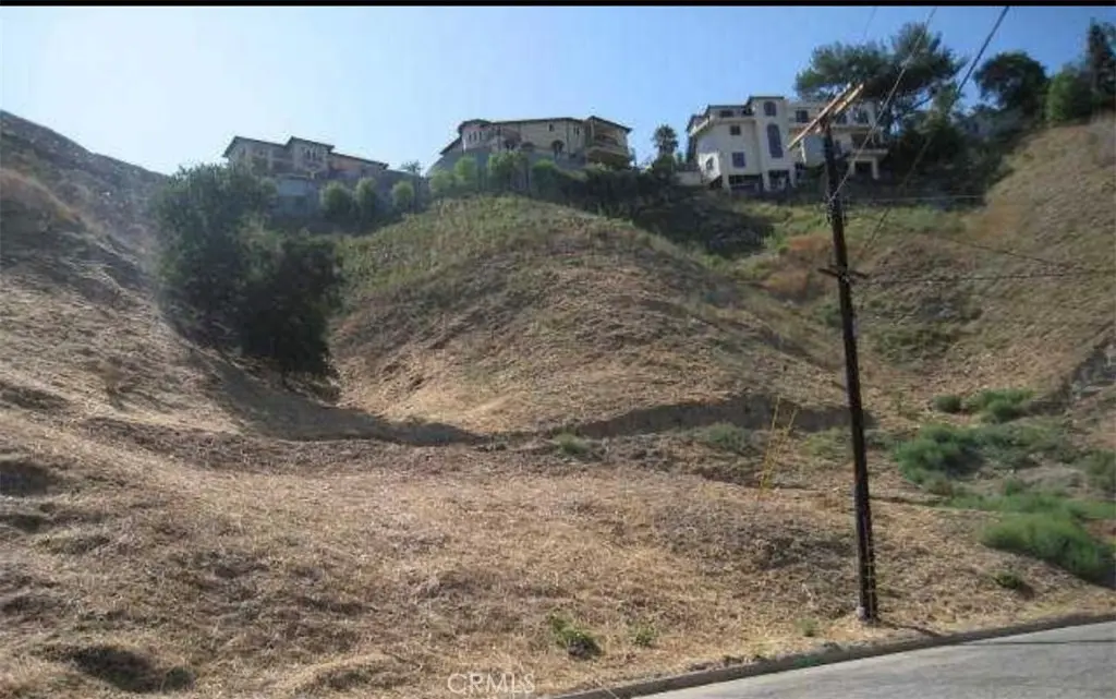 4987 N Llano Drive, Woodland Hills, CA — listing photo 1