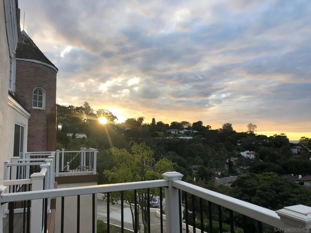 Single Family Residence for rent at 1935 Nautilus St, La Jolla, CA featuring 3 beds and 4 baths