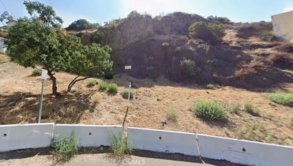 2354 Holly Drive, Los Angeles, CA — listing photo 1