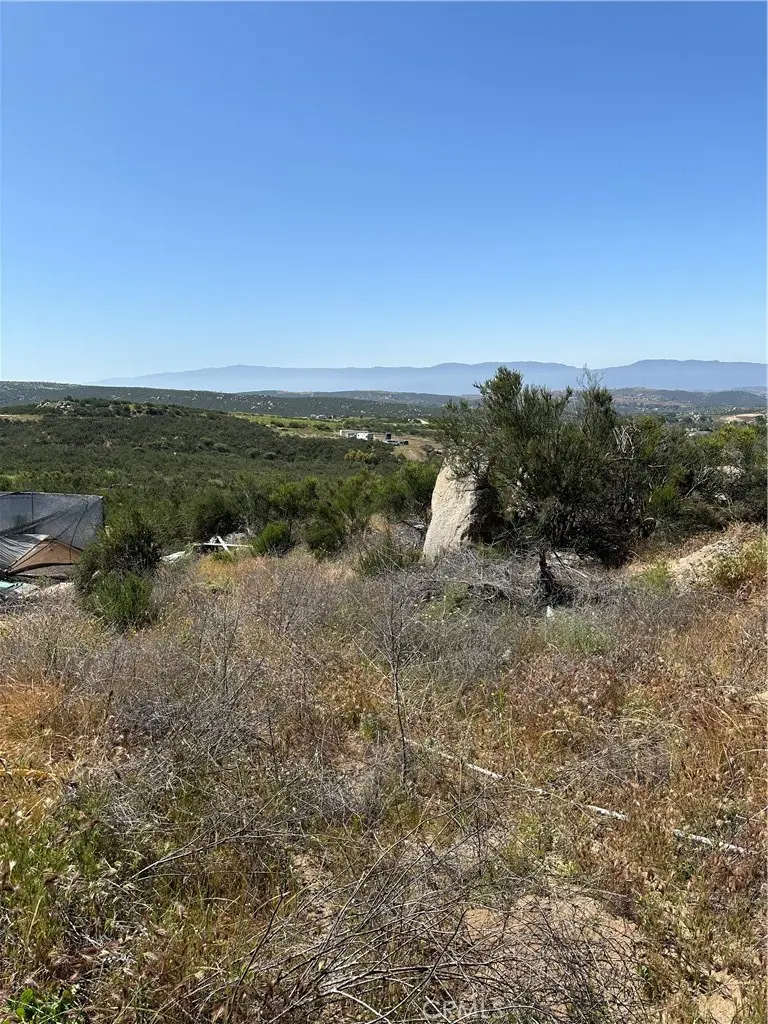 66 Rocky Knoll Road, Hemet, CA — listing photo 1
