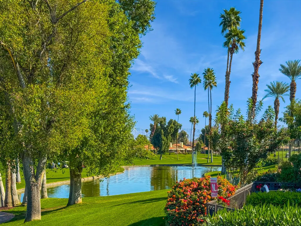 Residential Lease for rent at 236 Castellana S, Palm Desert, Riverside County, CA featuring 2 beds and 2 baths