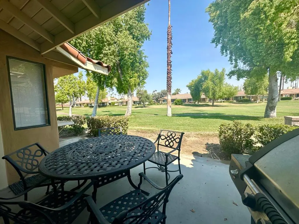 Residential Lease for rent at 316 S Sierra Madre, Palm Desert, Riverside County, CA featuring 2 beds and 2 baths