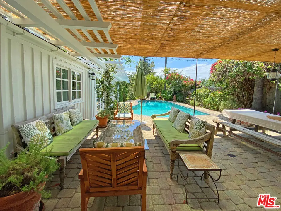 3844 BUENA PARK Drive, Studio City, CA — listing photo 1