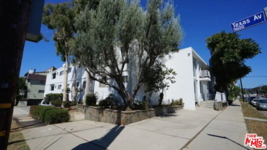 Residential Lease for rent at 1295 FEDERAL Avenue 16, Los Angeles, Los Angeles County, CA featuring 2 beds and 1 bath