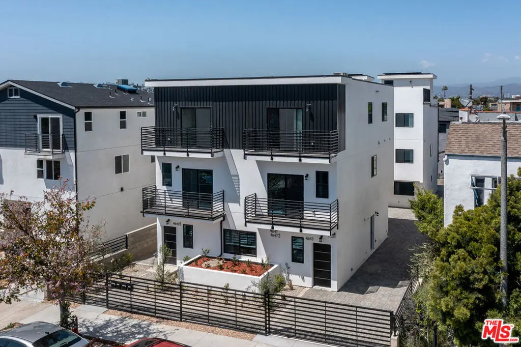 Residential Lease for rent at 4647 1/2 W 18th Street, Los Angeles, Los Angeles County, CA featuring 4 beds and 5 baths