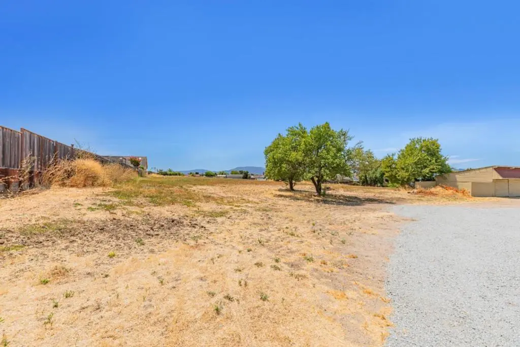 1573 Valley View Road, Hollister, CA — listing photo 1