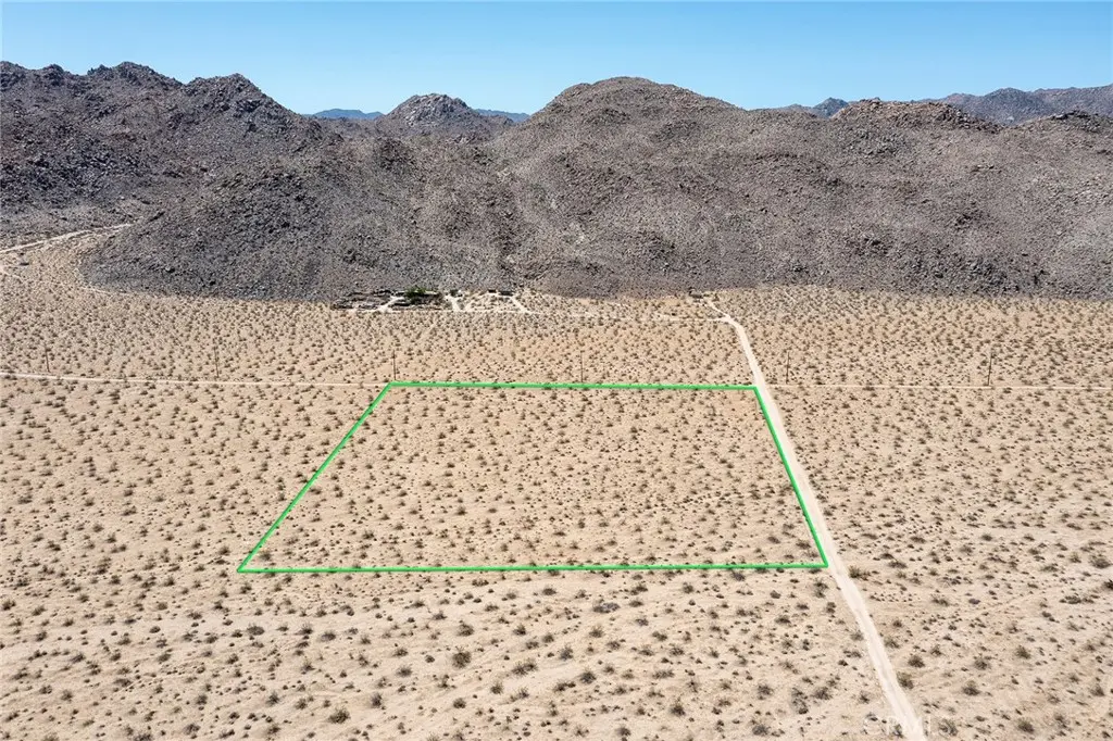 62576 Cottonwood Drive, Joshua Tree, CA — listing photo 1