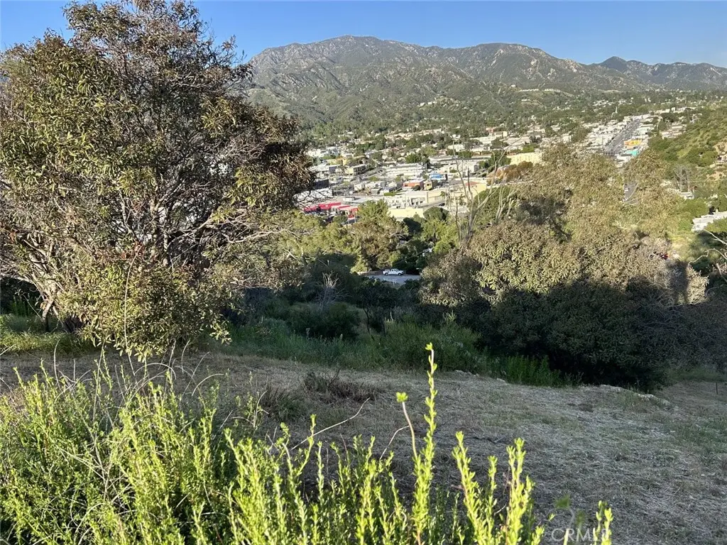 9832 High Top Drive, Tujunga, CA — listing photo 1
