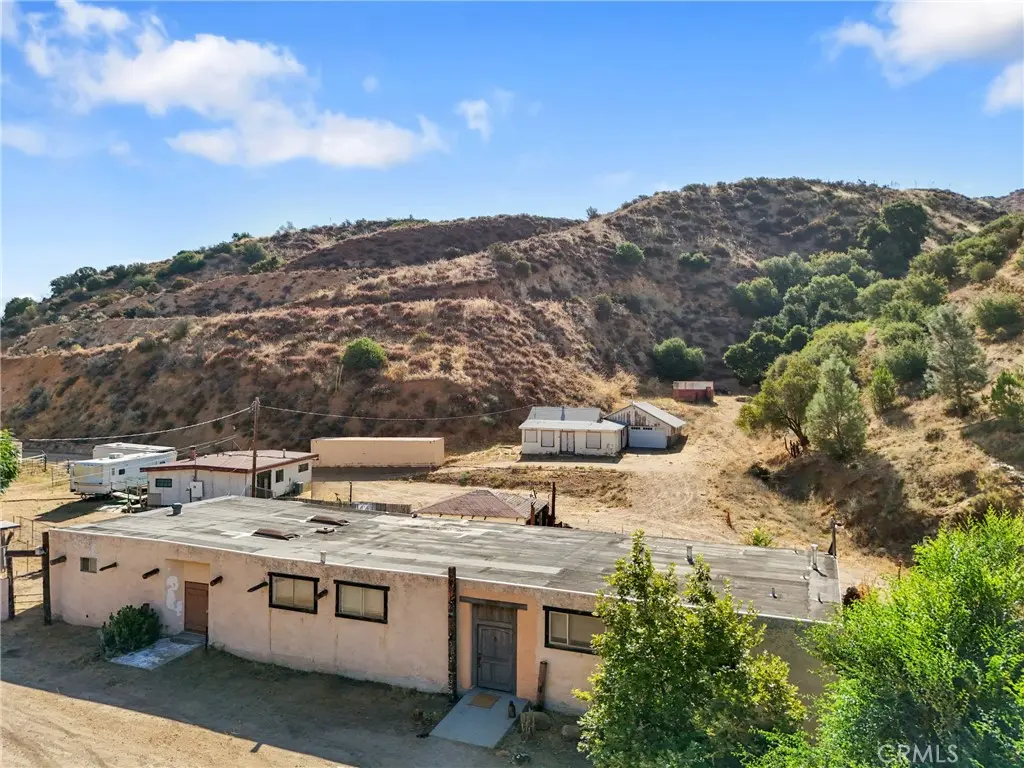 13684 Sierra, Agua Dulce, CA — listing photo 1