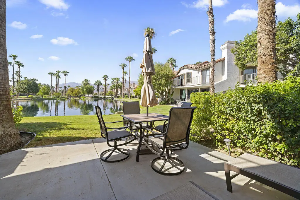 Residential Lease for rent at 79773 Olympia Fields, La Quinta, Riverside County, CA featuring 2 beds and 3 baths
