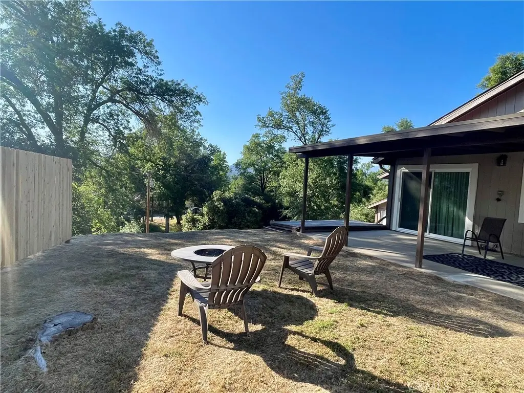 41243 Pamela Place, Oakhurst, CA — listing photo 1