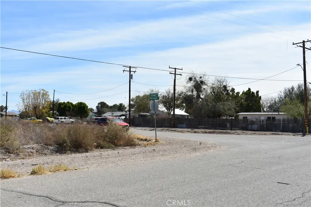 87227402 3 Broadway, Blythe, CA — listing photo 1