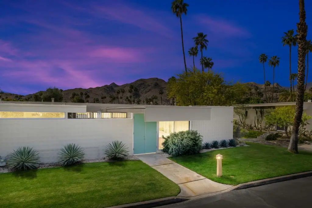 Residential Lease for rent at 157 Desert Lakes Drive, Palm Springs, Riverside County, CA featuring 3 beds and 2 baths