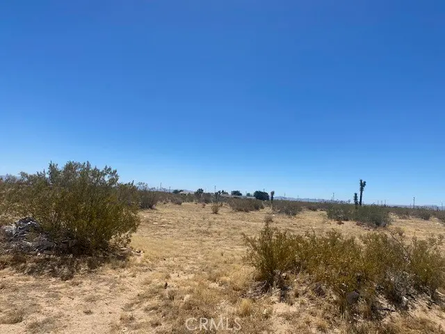 7 Aztec Lane, Adelanto, CA — listing photo 1